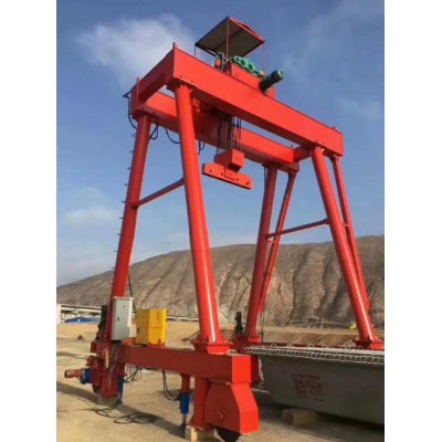 内蒙古专业制造提梁机赤峰市起重机械制造